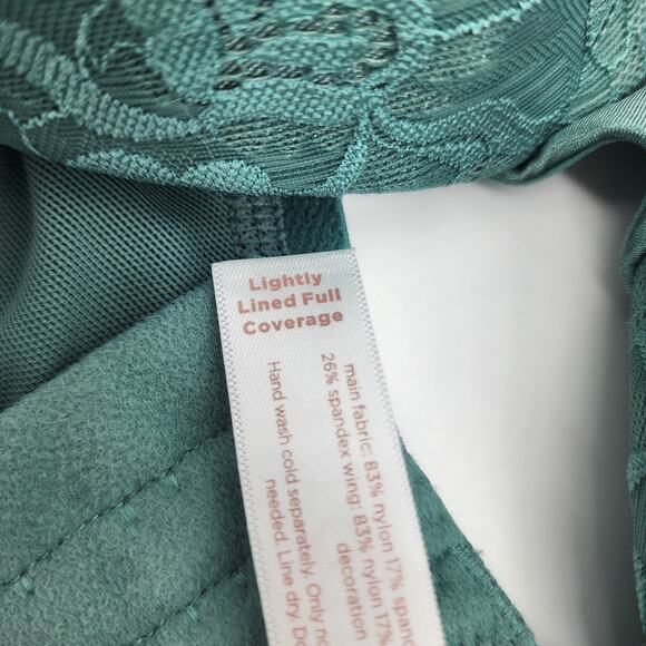 Cacique Lightly Lined Full Coverage Underwire Back Closure Bra Size 40DD - Picture 3 of 4